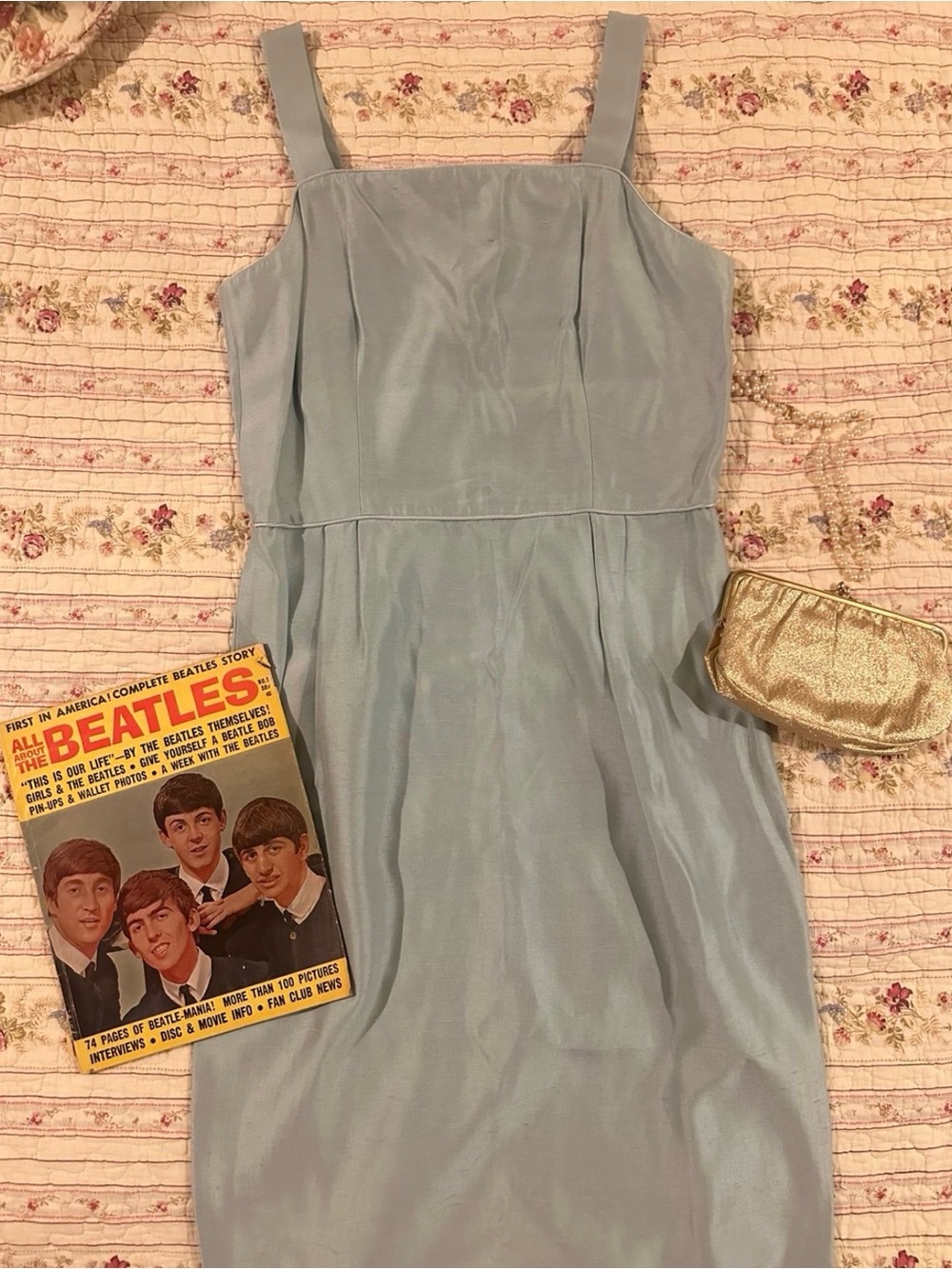 True Vintage 70s Caron Chicago Ice Blue Cocktail Dress Size 10 Mod Mini Shift S